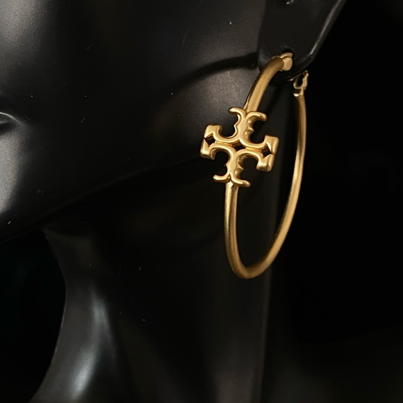 TORY BURCH• Kira Hoop Earrings